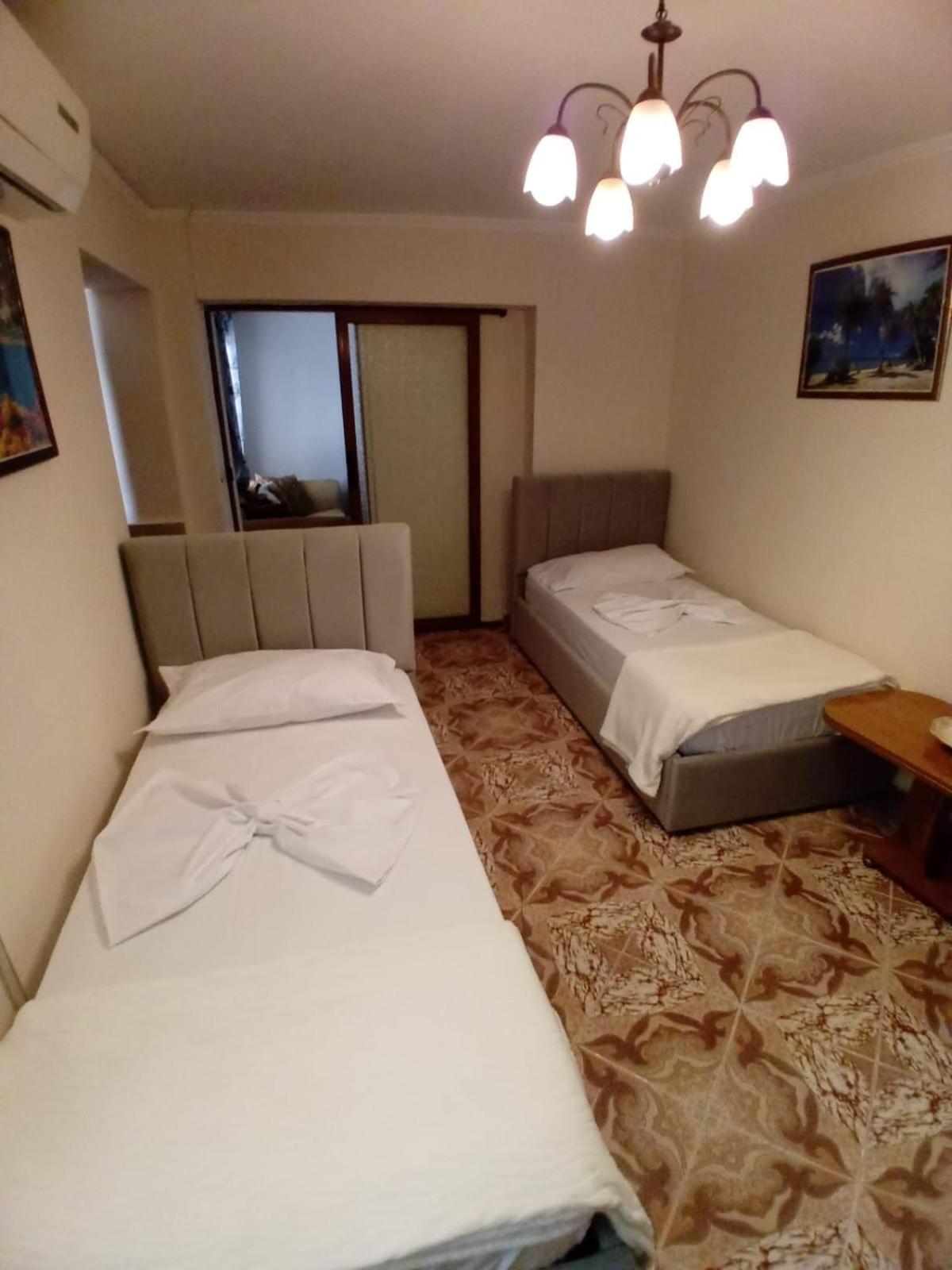 Gogo'S Sea Side Apartment Саранде Екстериор снимка